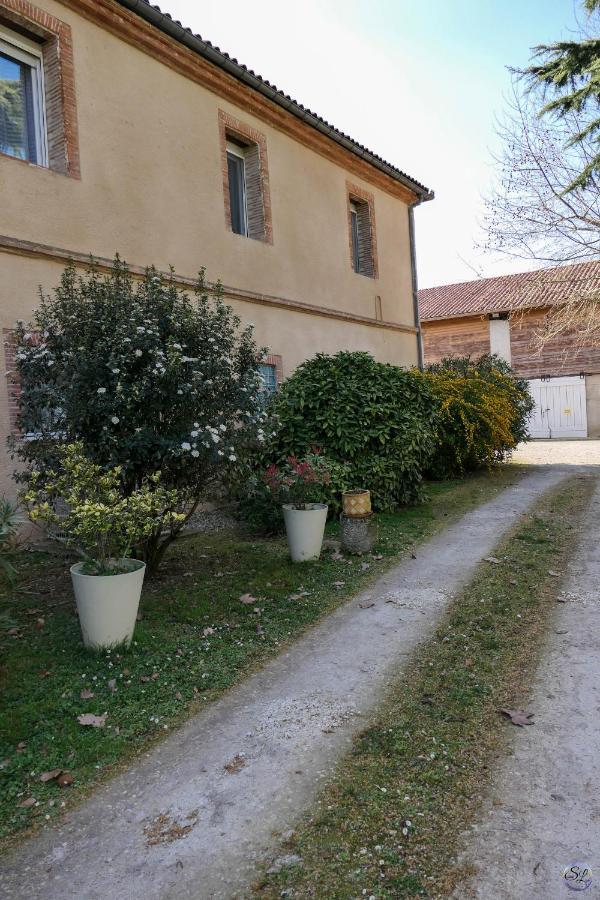 Domaine De L'Ile - Gites Et Chambres D'Hotes Кастелсаразен Екстериор снимка